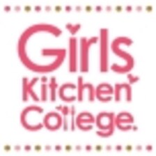 girls_kitchen_college